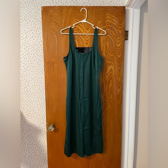 NWT Abercrombie satin slip midi dress. - Picture 2 of 7